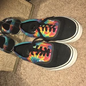 Tie die vans